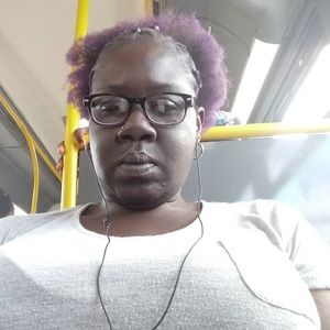 Meet your Posher, Monique